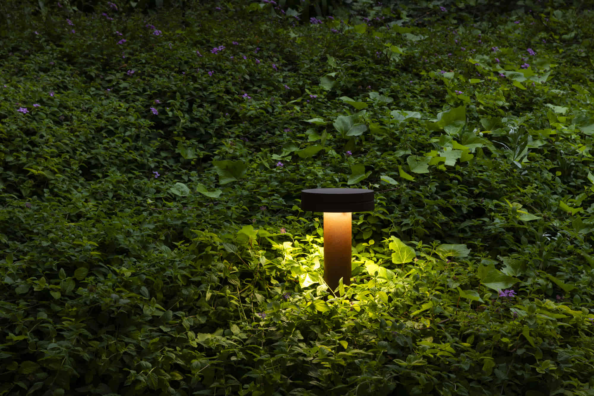 Iluminación de jardín con balizas exteriores